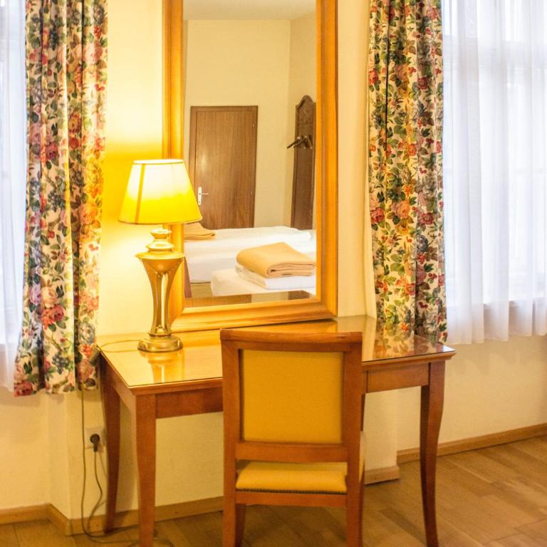 Landhotel Groggerhof - Doppel- oder Zweibettzimmer - 12
