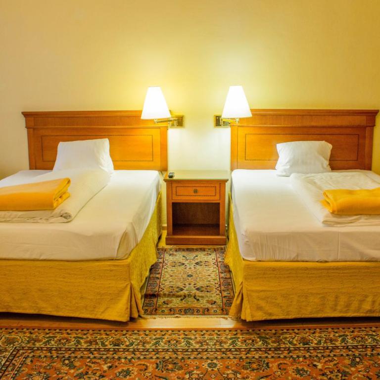 Landhotel Groggerhof - Doppel- oder Zweibettzimmer - 11