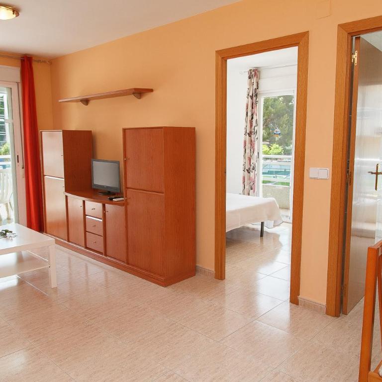 UHC Larimar Family Complex - Apartamento con 3 dormitorios y vistas a la piscina - 2