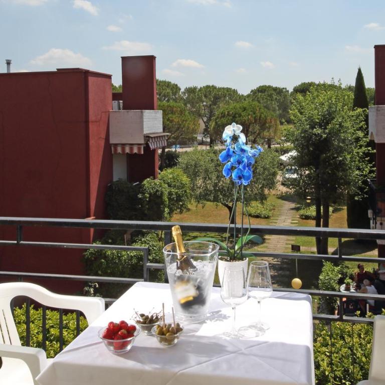 Hotel Holiday - Camera Matrimoniale Superior - 5