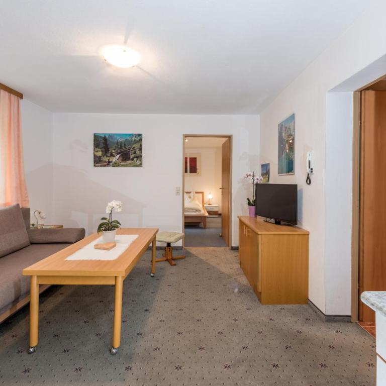 Landhaus Bergzeit - Apartamento de 1 dormitorio con balcón o terraza - 4
