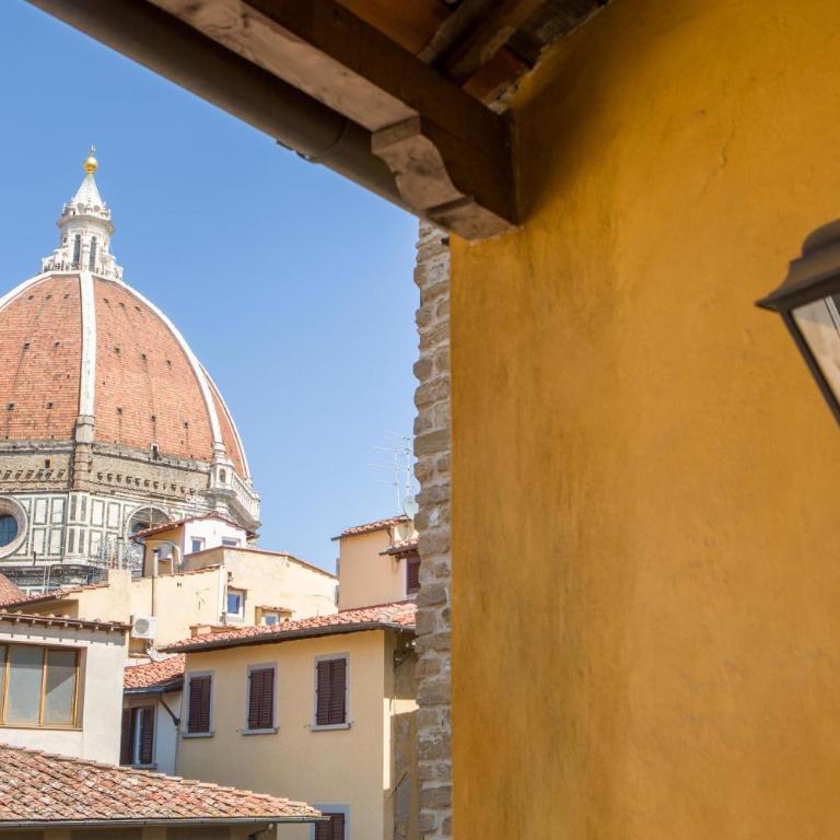 Typical Florentine Apartment - Penthouse Apartment - 3