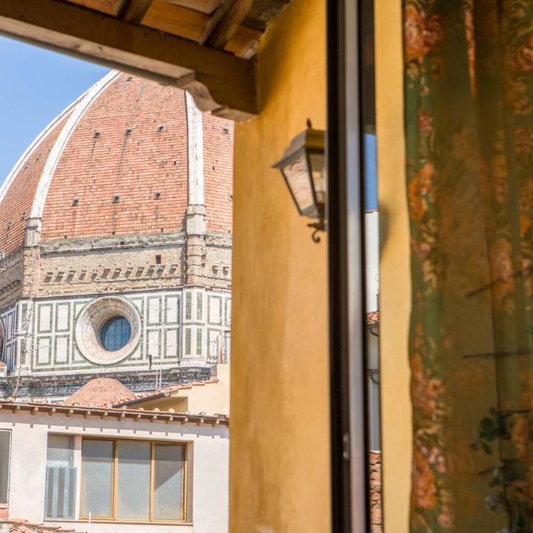 Typical Florentine Apartment - Penthouse Apartment - 4