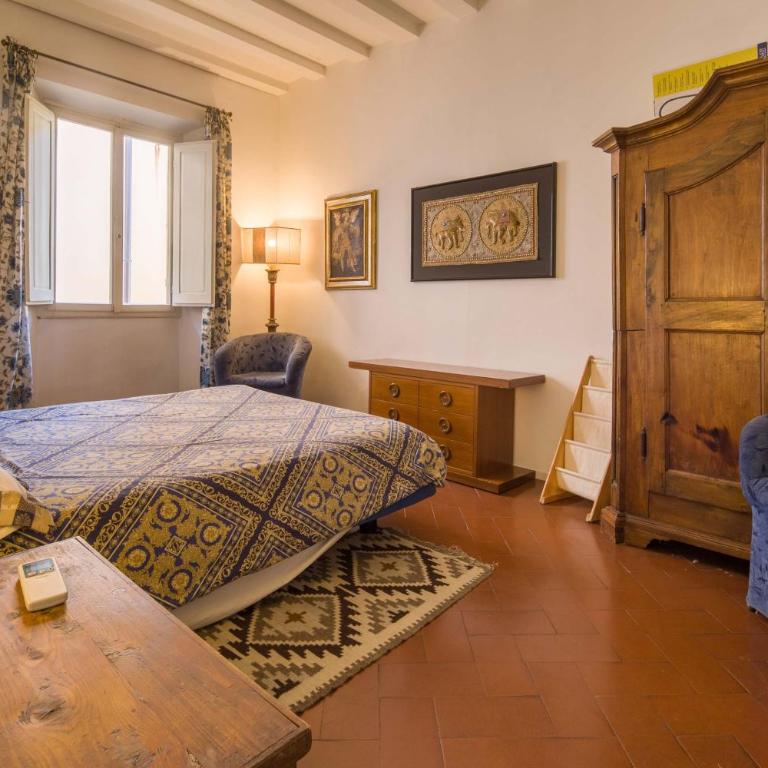 Typical Florentine Apartment - Penthouse Apartment - 13