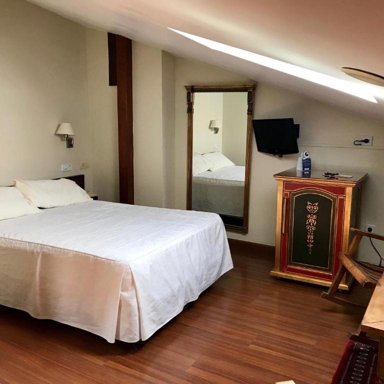 Hotel Microtel Placentinos - Habitación buhardilla - 2 personas - 1