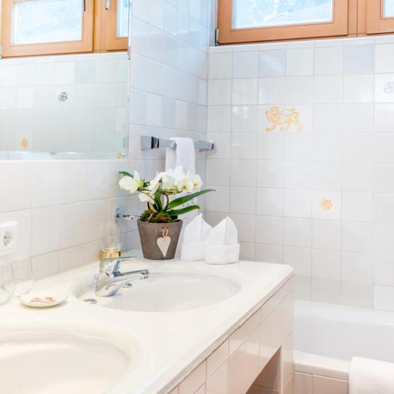 Das Bergschlössl - very special - Superior Suite - 2