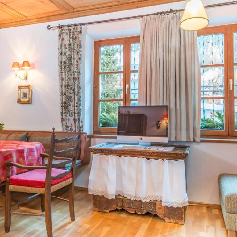 Das Bergschlössl - very special - Suite - 4
