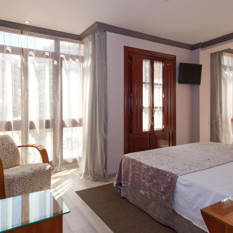 Hotel Vetusta - Habitación Doble Deluxe - 2 camas - 3
