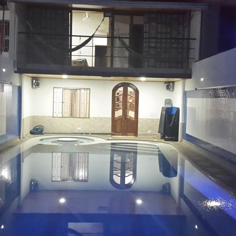 Casa con Piscina Privada y Jacuzzi - Casa de 4 dormitorios - 1