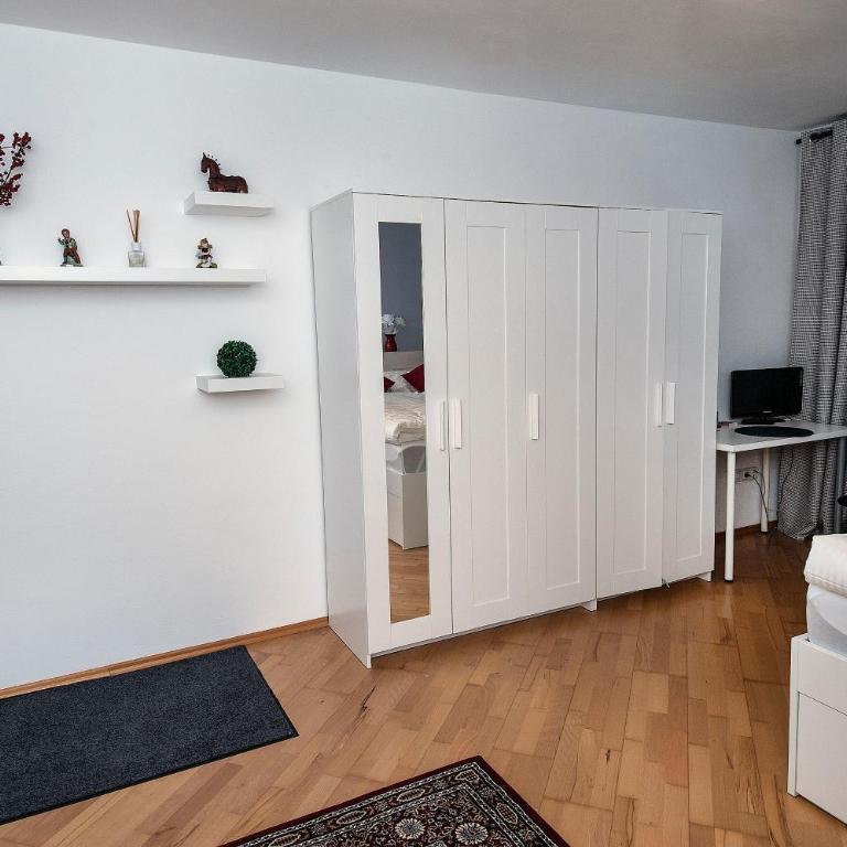 Lovely studio in Augsburg - Apartment mit Balkon - 6