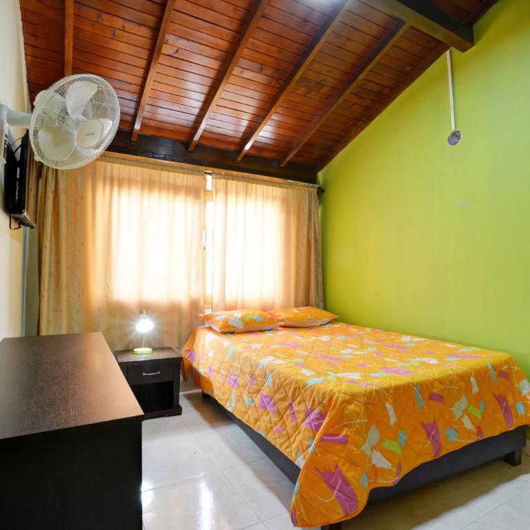 Casa Grande Para Grupos Siete Habitaciones BiG HOUSE 7 Bedrooms - Casa de 6 dormitorios - 16