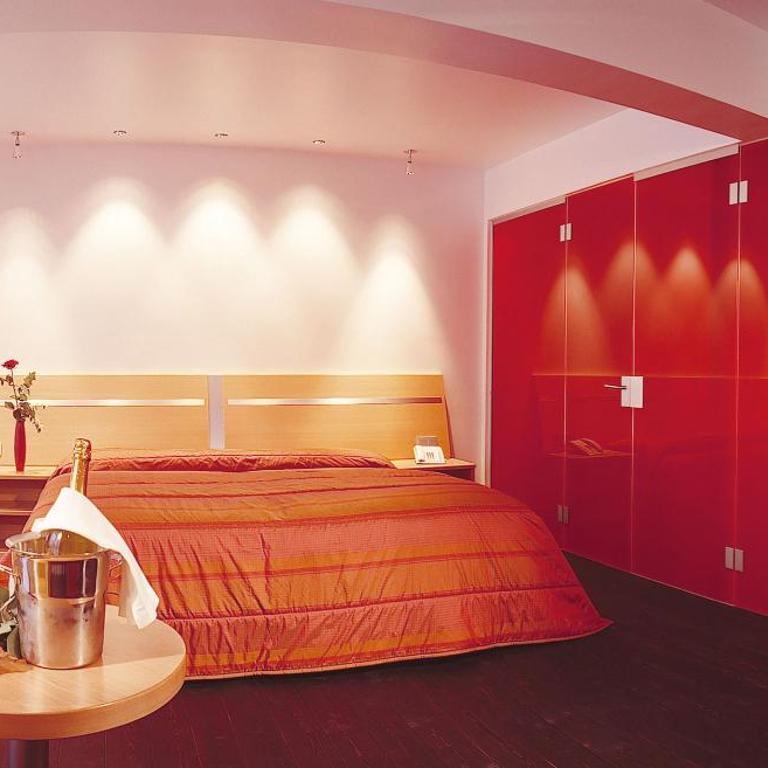 Alpenlove - Adult SPA Hotel - Comfort Doppelzimmer 'Red Passion' - 1