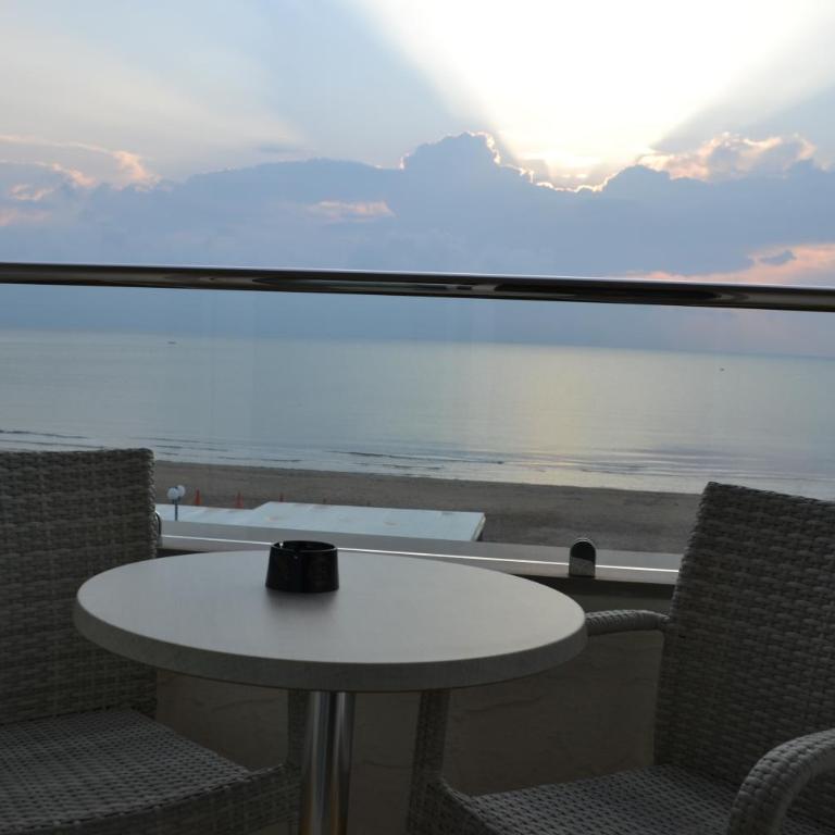 Hotel Merinum - Camera Tripla con Balcone e Vista Mare - 8