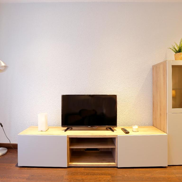 Estudio Centro-Playa I VUT - One-Bedroom Apartment - 3