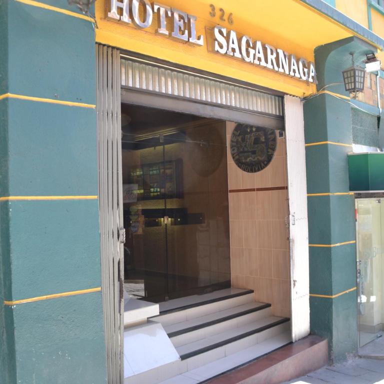 Hotel Sagarnaga - Habitación Doble Deluxe - 2 camas - 8