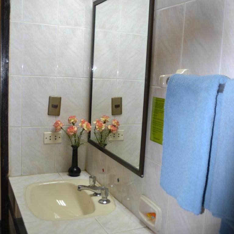 Hotel Sagarnaga - Habitación Doble Deluxe - 2 camas - 11