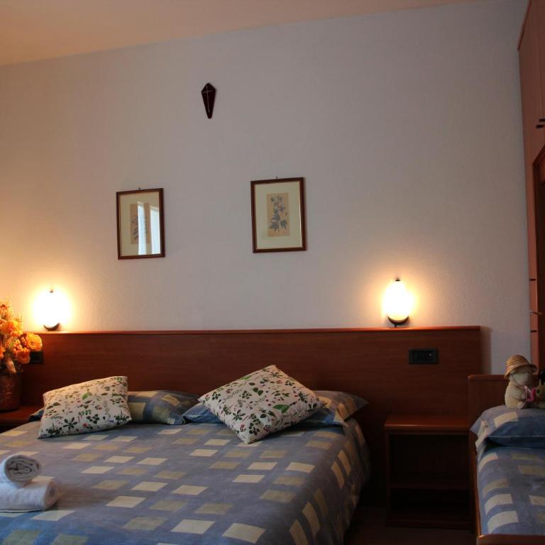 Albergo Bucaneve - Camera Familiare (2 Adulti + 2 Bambini) - 2