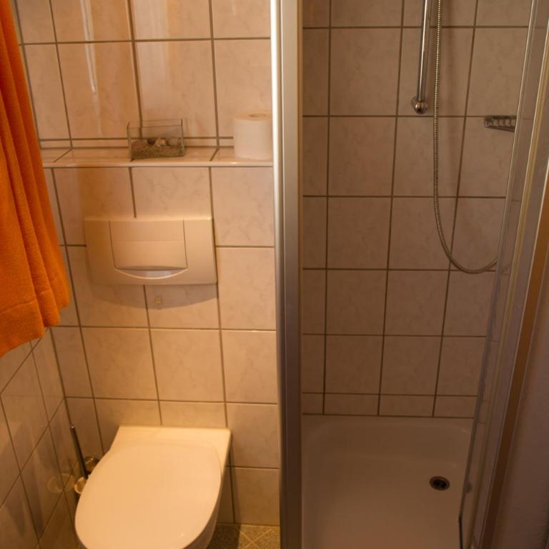 Haus Danna - Apartment mit 3 Schlafzimmern und Dusche - 13