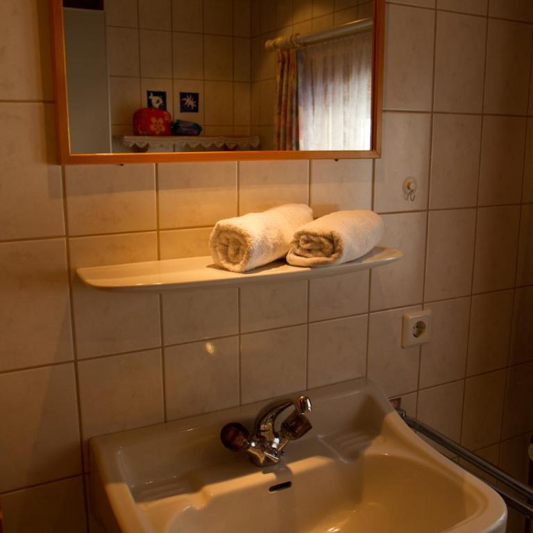 Haus Danna - Apartment mit 3 Schlafzimmern und Dusche - 12