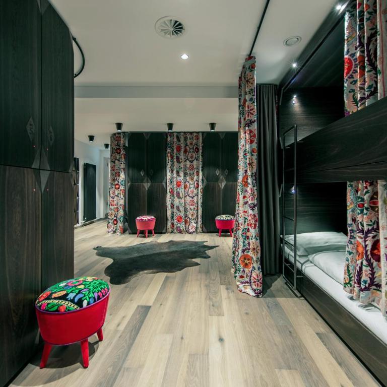 Hinterwies – Ski In / Lodge / Dine - Bett im gemischten Schlafsaal mit 10 Betten - 6