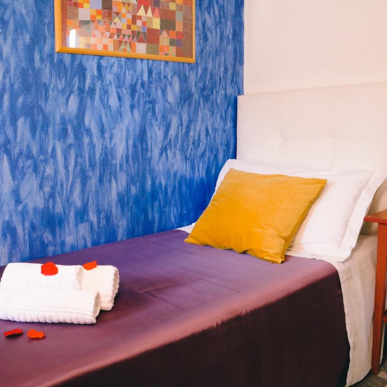 Diana Inn Accommodations - Camera Doppia con Letti Singoli con Angolo Cottura e Balcone - 7