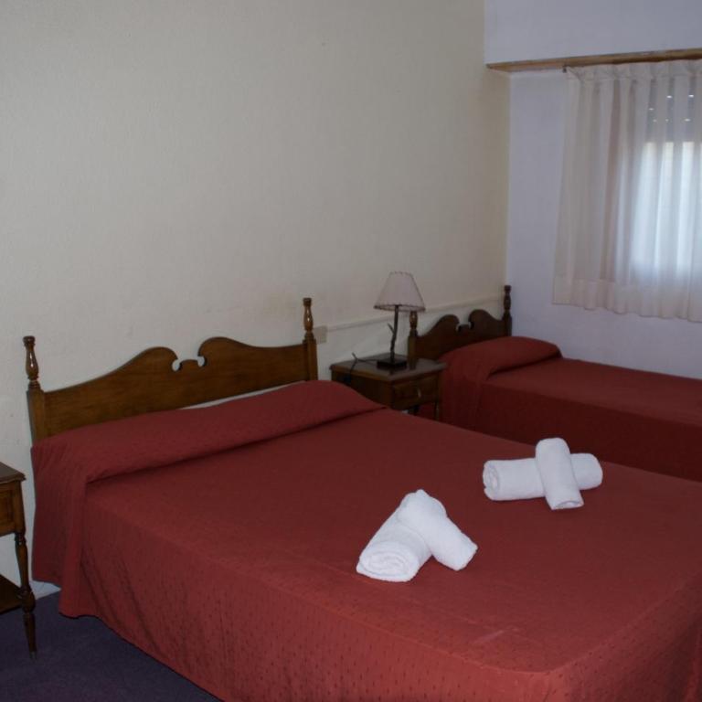 Hotel Los Historicos - Triple Room with Private Bathroom - 4