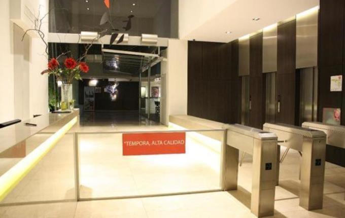 Monoambiente Frente Al Hospital Italiano - Apartamento - 6