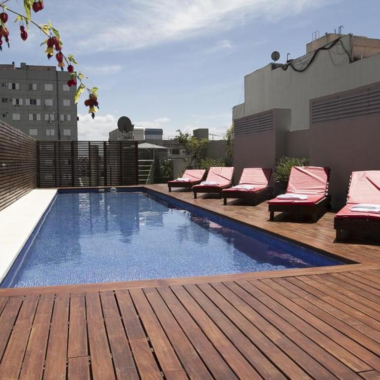 Monoambiente Frente Al Hospital Italiano - Apartamento - 1