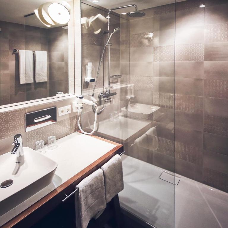 Das Sonnreich - Thermenhotel Loipersdorf - Premium Double Room Deluxe and Therme Loipersdorf Access - 4