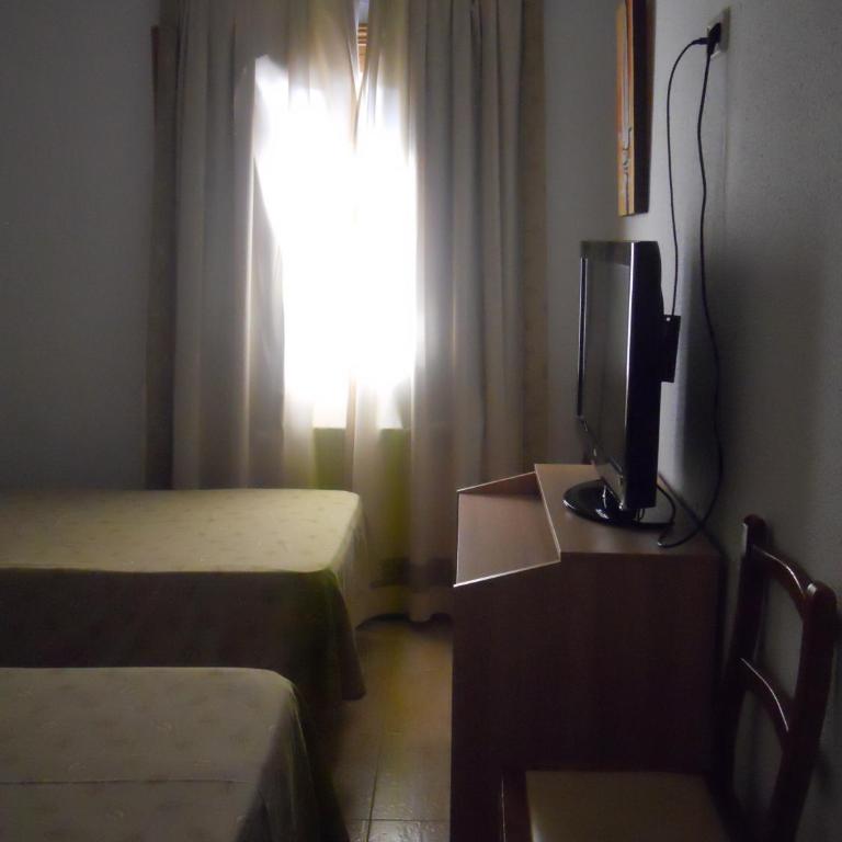 Hostal El Descanso - Twin Room - 8