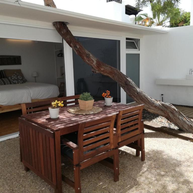 Sorondongo Beach & Garden - Villa with Sea View - 12