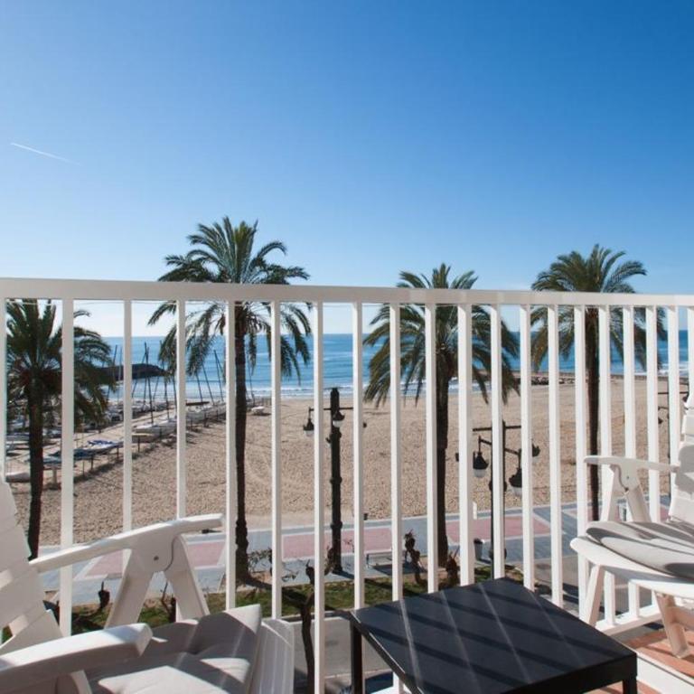 Sunny Apartments - Apartamento de 2 dormitorios con vistas al mar - Paseo de la Ribera, 10 3º - 8