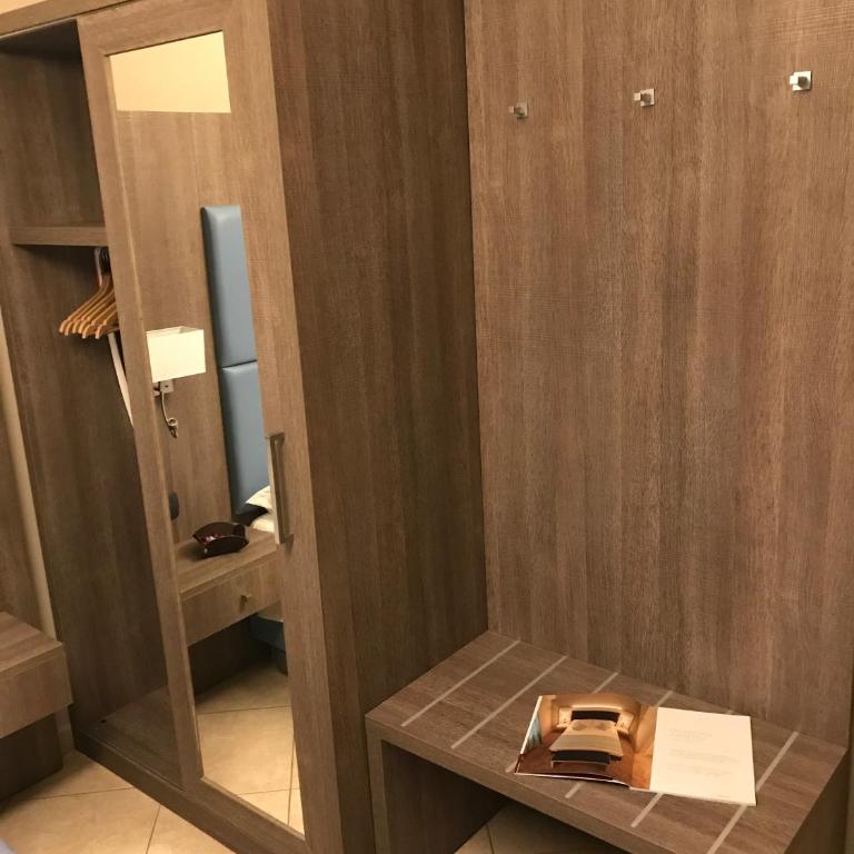 Napoli Com'era - Double Room with Balcony - 22