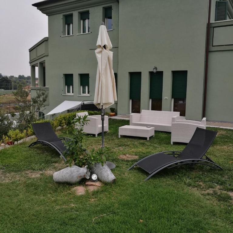 Villamir B&B - Camera Deluxe Matrimoniale con Vasca Idromassaggio - 3