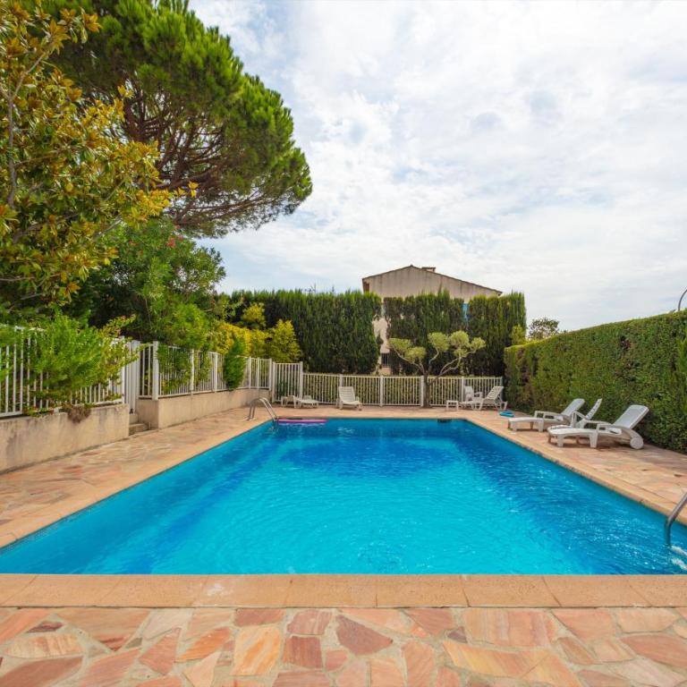 Studios 10 & 11 BY HOTEL DES LICES - Studio mit Gartenblick - 1