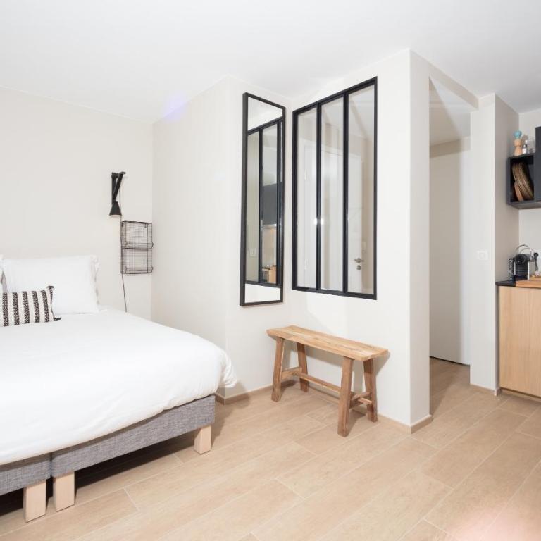 Studios 10 & 11 BY HOTEL DES LICES - Deluxe Studio mit Doppelbett - 7