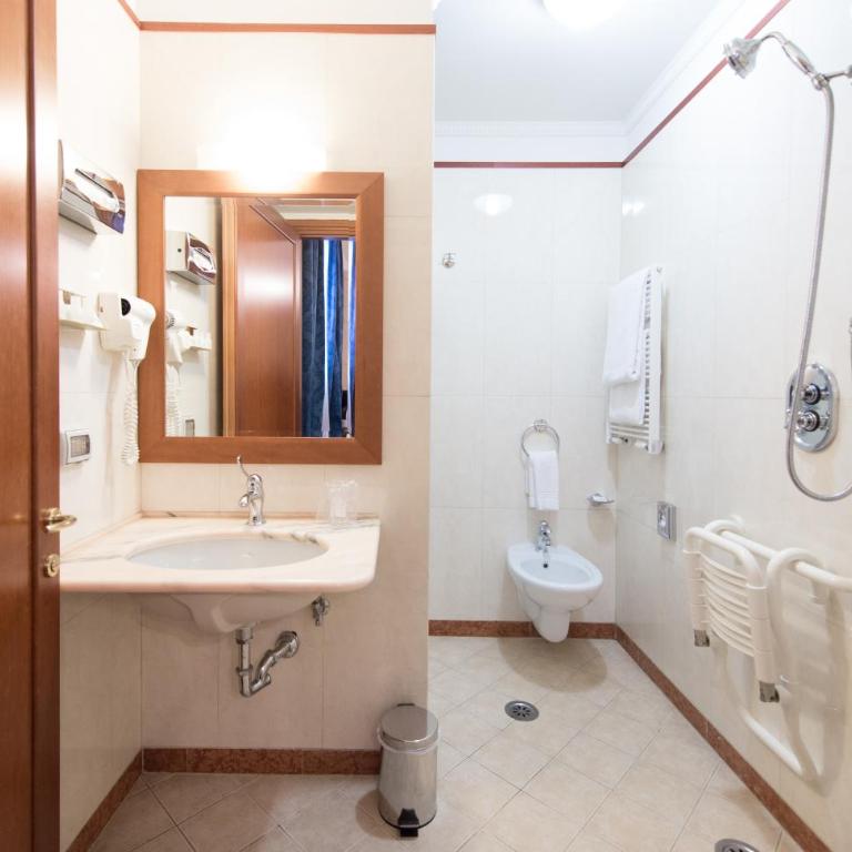 Diana Park Hotel - Camera Queen con Accesso Disabili - 2