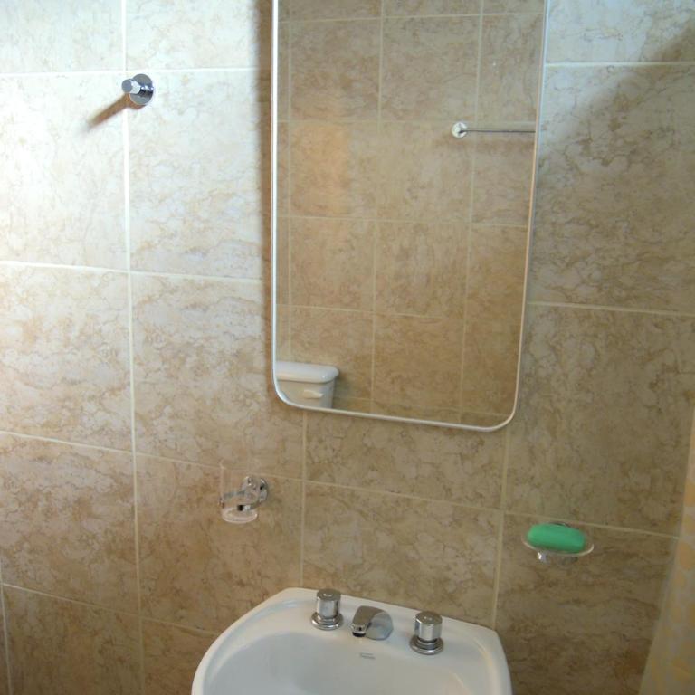 Cabañas y Hotel Ebemys - Habitación cuádruple - 12