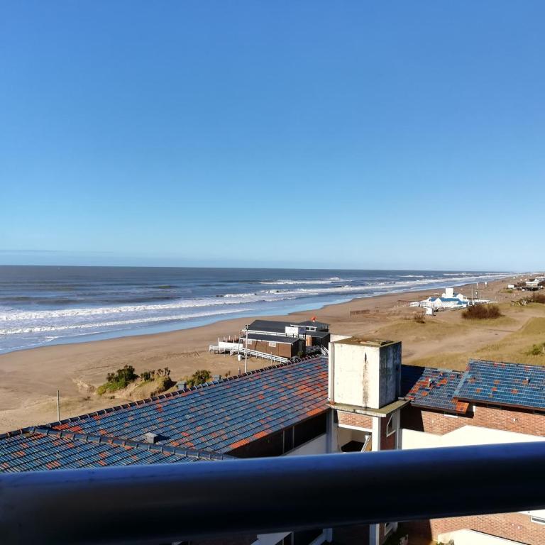 Departamento Villa Gesell Sur Sobre Playa y 140 Vista al Mar - Apartment with Sea View - 1