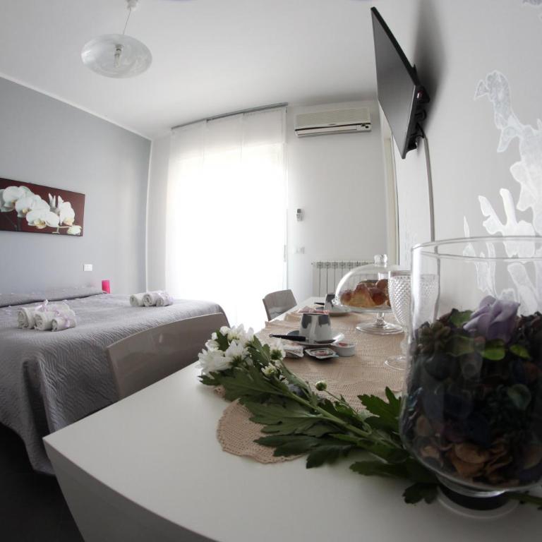 Bed and Breakfast Palermo Centro - Camera Matrimoniale/Doppia con Letti Singoli - 3