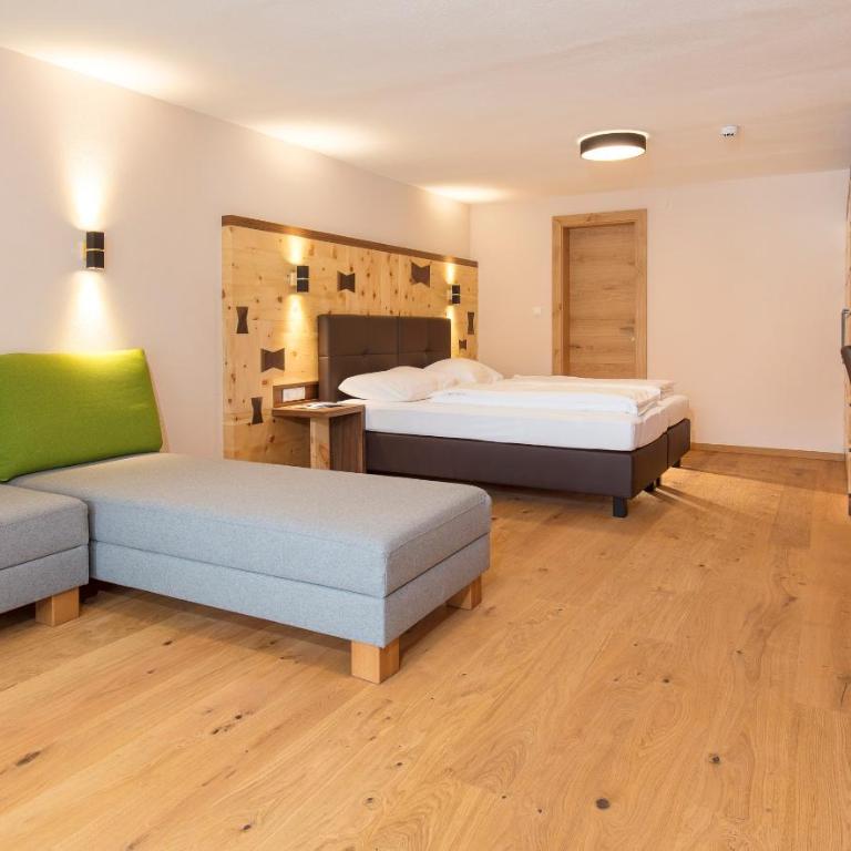 Hotel Garni Birkenhof - Superior Doppelzimmer mit Balkon - 2