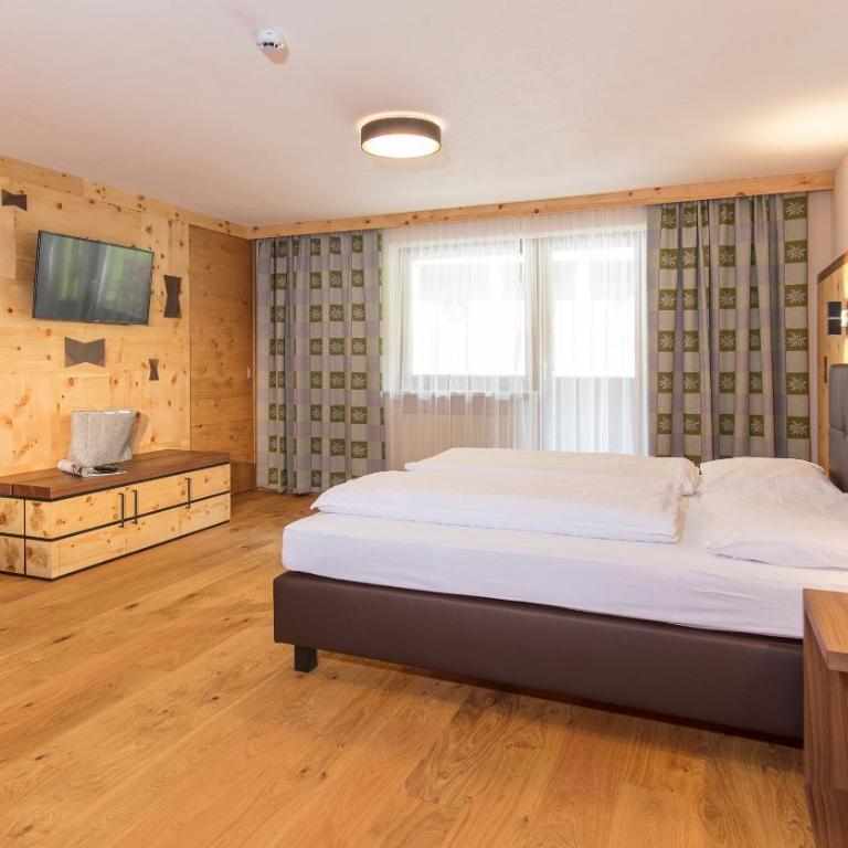 Hotel Garni Birkenhof - Deluxe Doppelzimmer mit Balkon - 3