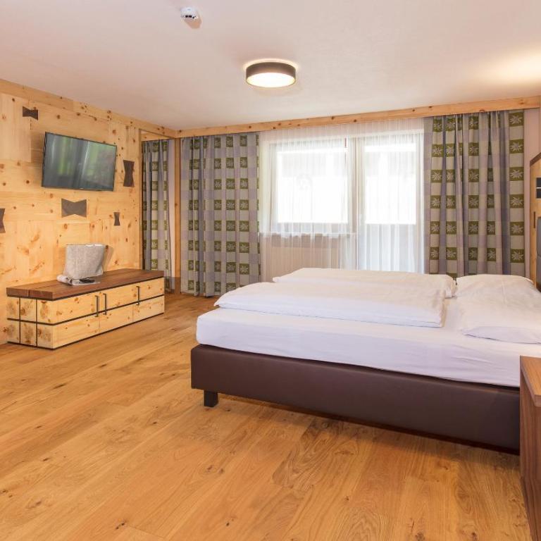 Hotel Garni Birkenhof - Deluxe Doppelzimmer mit Balkon - 1