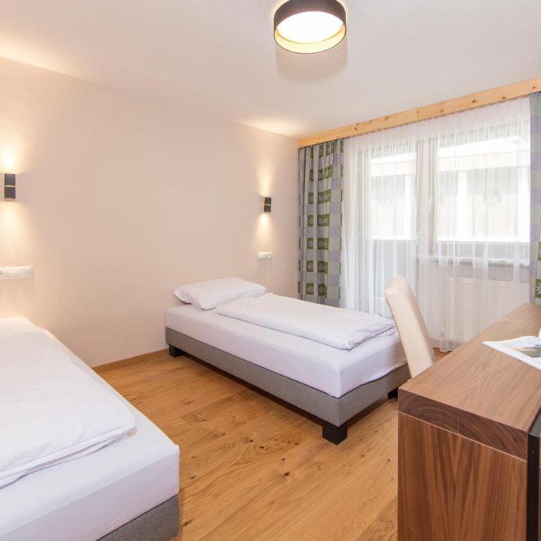 Hotel Garni Birkenhof - Deluxe Doppelzimmer mit Balkon - 4