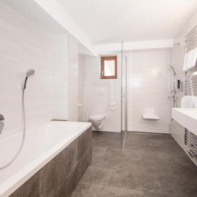 Hotel Garni Birkenhof - Deluxe Doppelzimmer mit Balkon - 6
