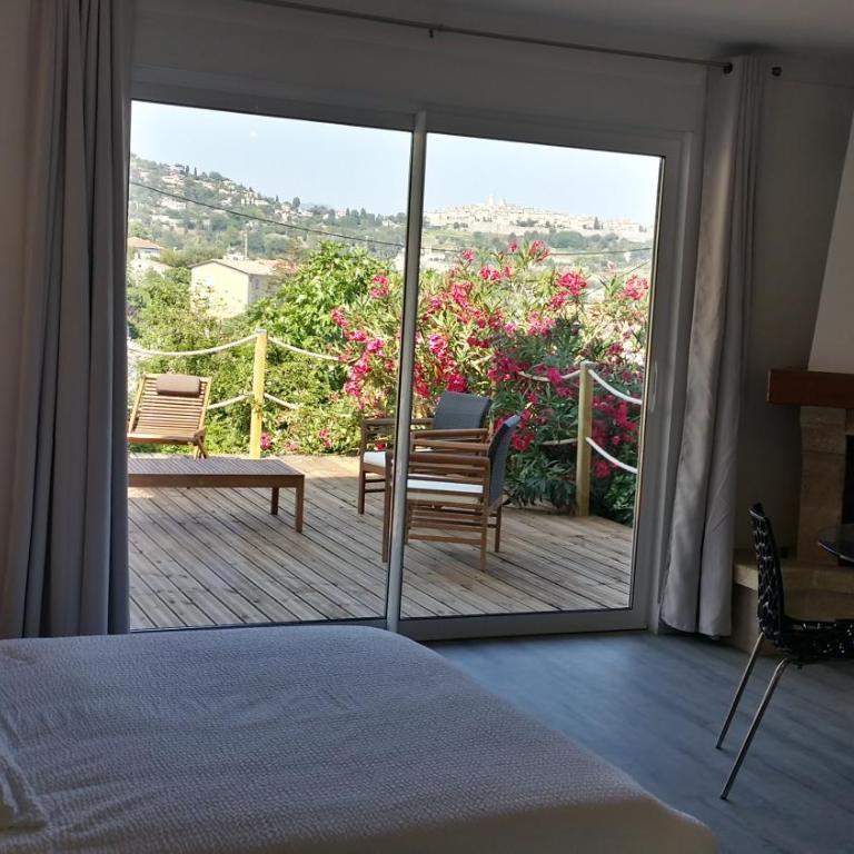 Maison Carles BnB - Appartement avec Terrasse - 1