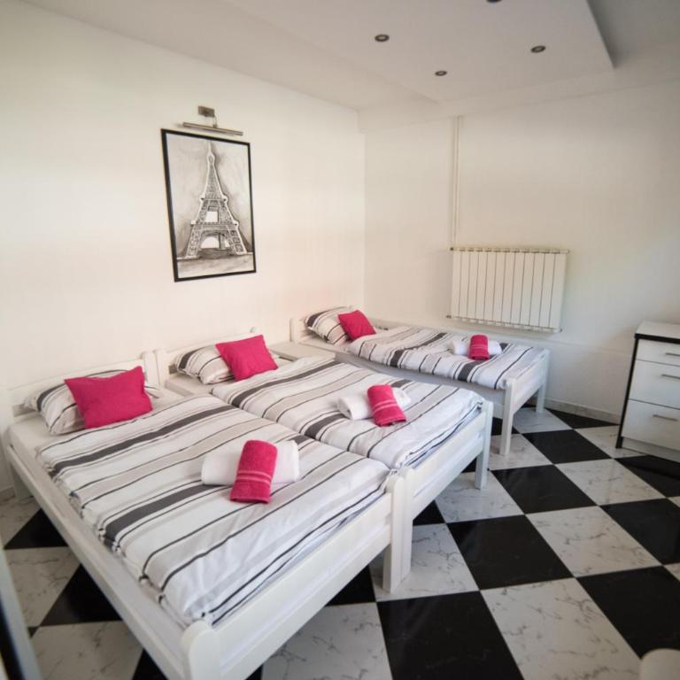 Apartman Hitno - Apartman - Prizemlje - 9