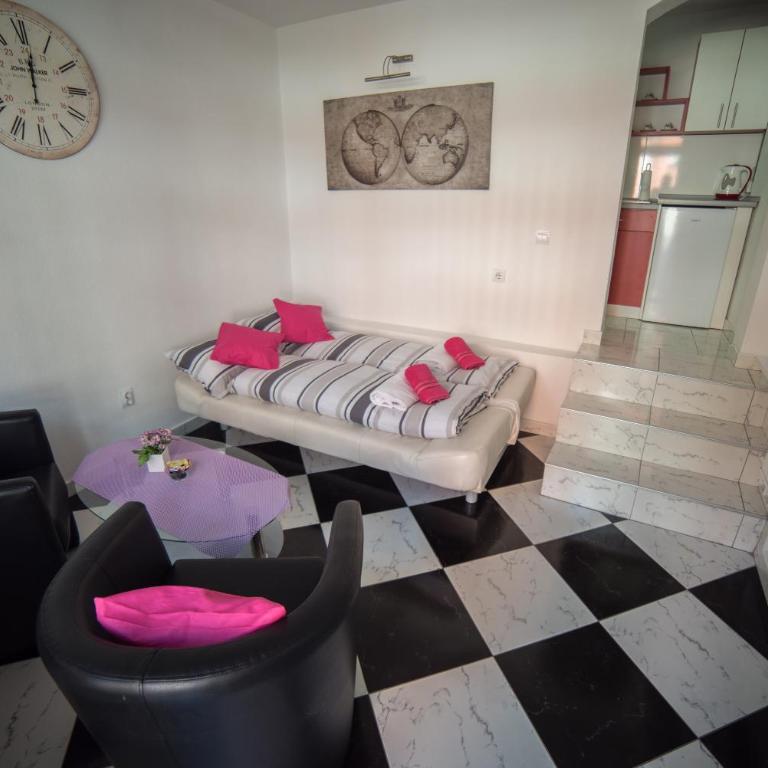 Apartman Hitno - Apartman - Prizemlje - 7