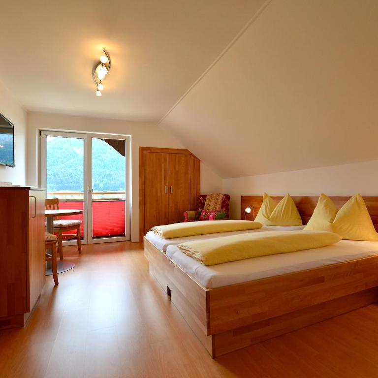 Haus Kalt - Doppelzimmer mit Seeblick - 3