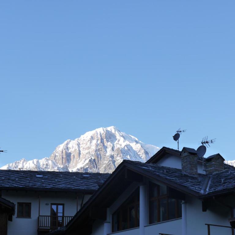 Villaggio delle Alpi - Apartamento con balcón - 1